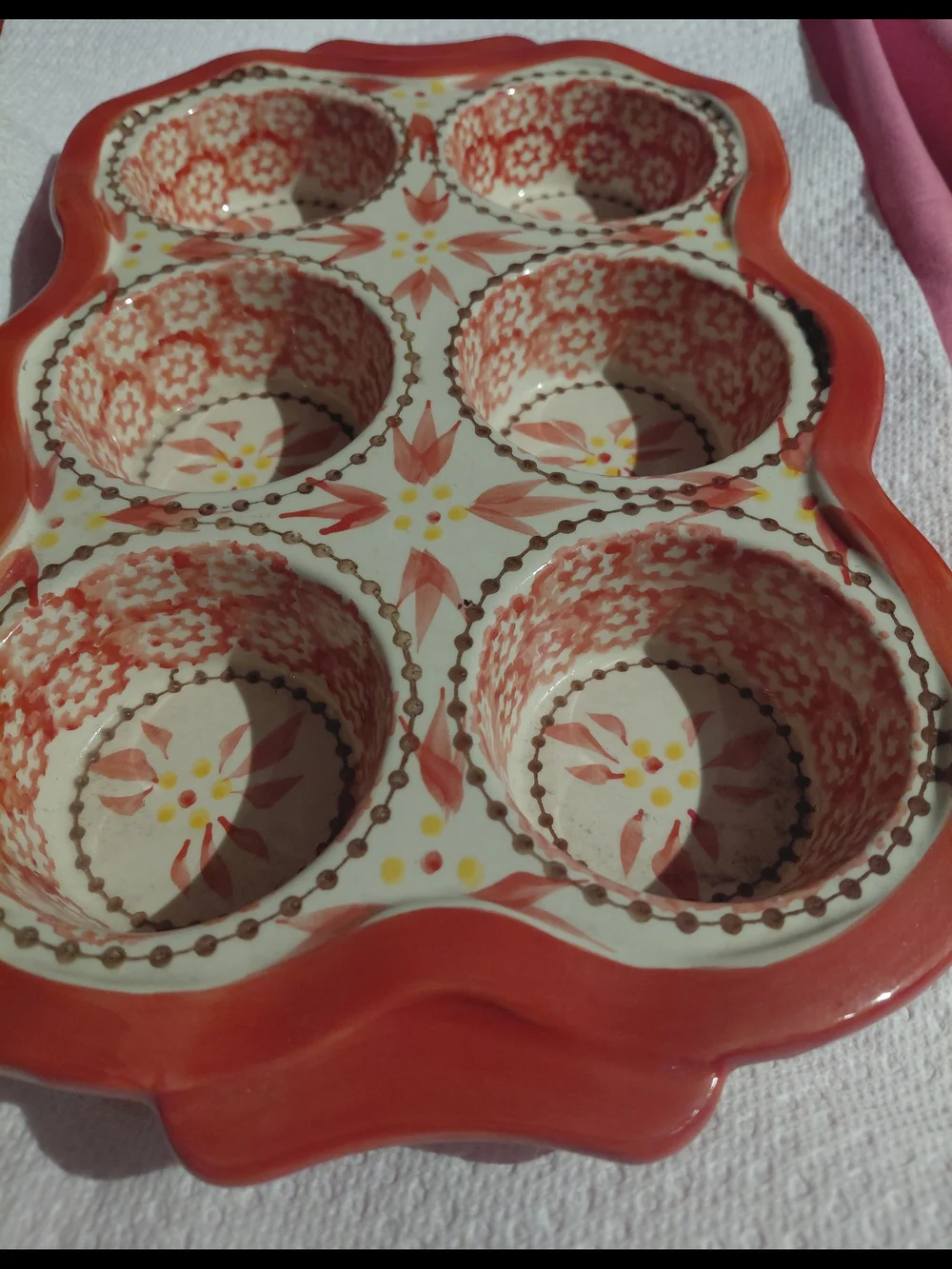 Hand Painted Decorative & Baking Safe Red Ceramic 6-Cup Muffin Pan